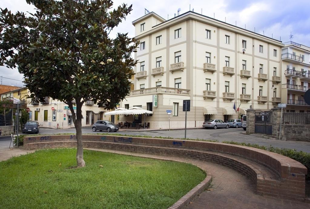 Hotel Vittoria Sapri Exteriör bild